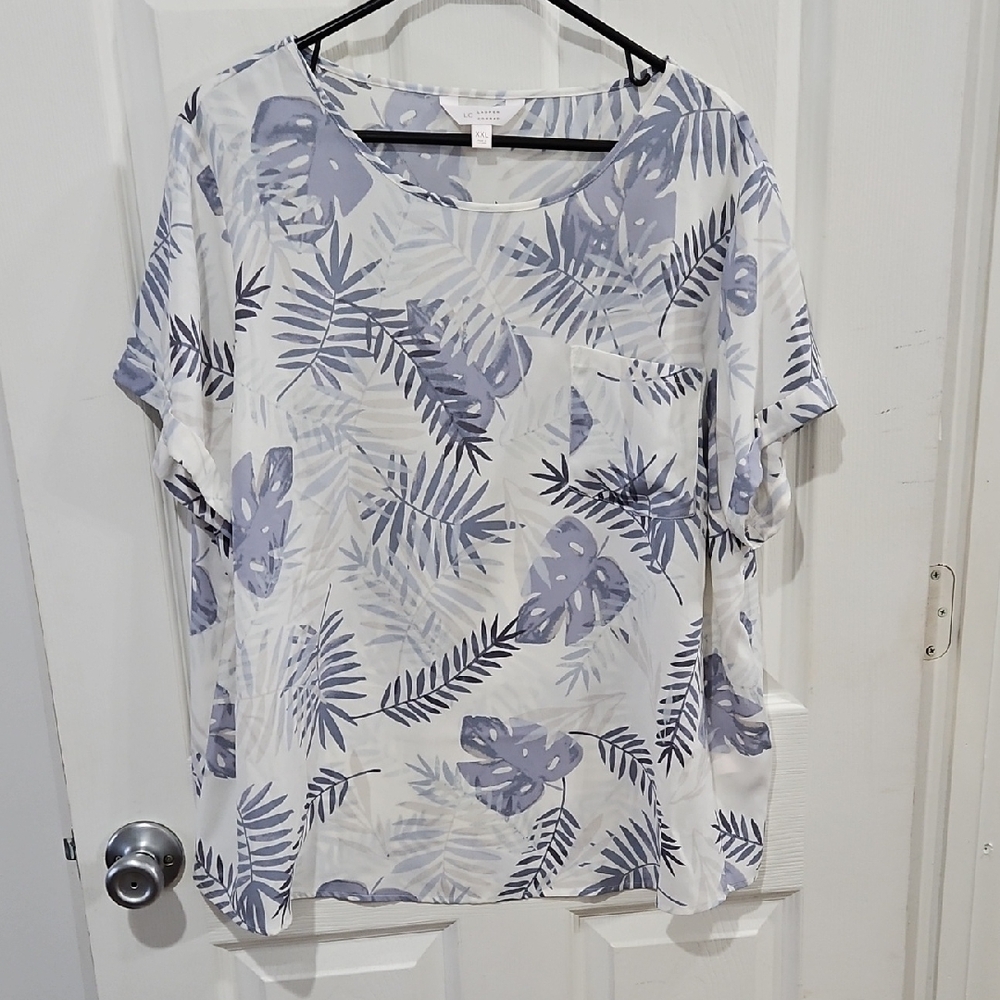 LC Lauren Conrad Leaf Print Blouse - White and‎ Blue Size Xxlarge